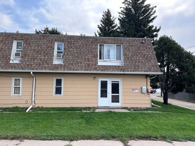 Building Photo - 820 Hot Springs Ave