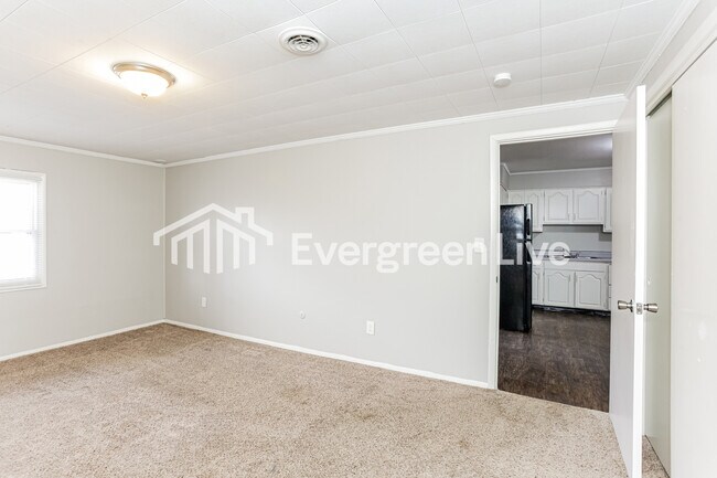 Building Photo - 3823 Alsace Pl