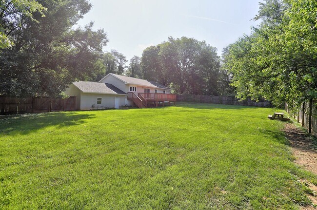 Building Photo - 4 Bedroom 2 Bath Hanover Home w- 2-Car Garage on a Stunning Lot