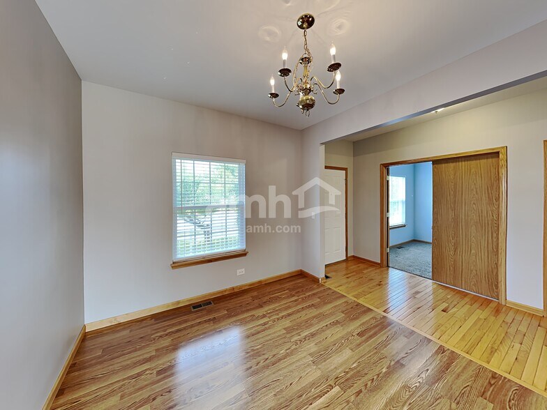 Building Photo - 1106 Autumn Dr