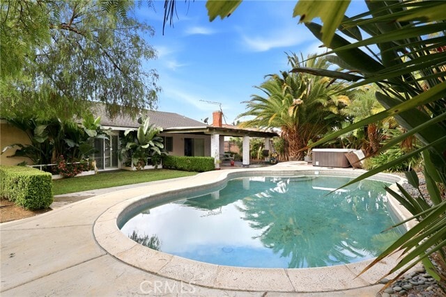 Building Photo - 1339 Dahlia Cir