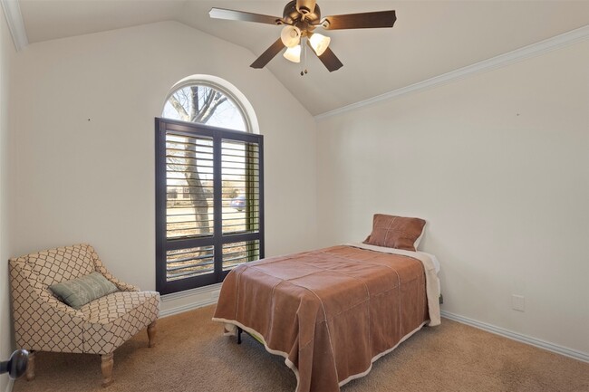Building Photo - 403 Carolota Ln
