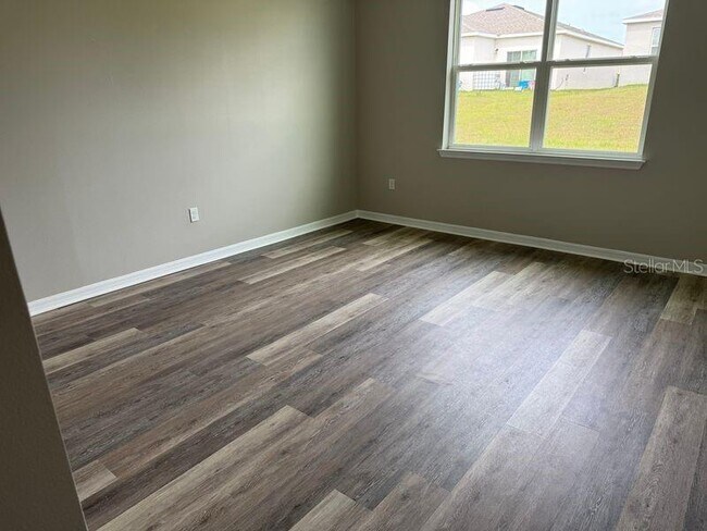 Building Photo - 3345 Curlew Ave