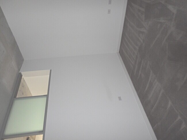 Building Photo - 235 W Van Buren St