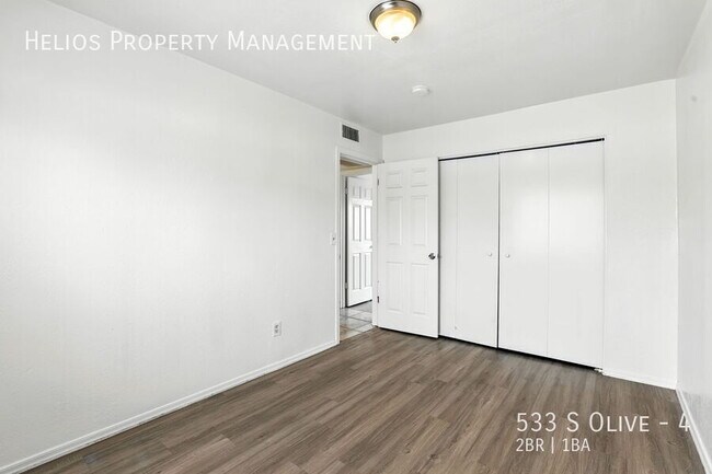 Building Photo - 533 S Olive-4