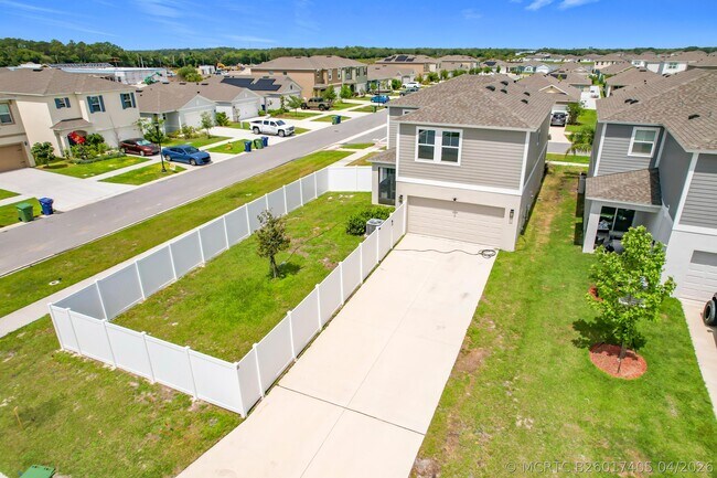 Building Photo - 1504 Hummingbird Rd