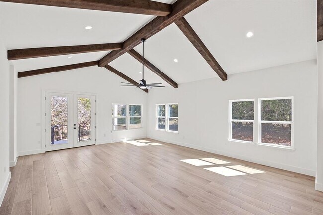 Building Photo - 21679 High Dr