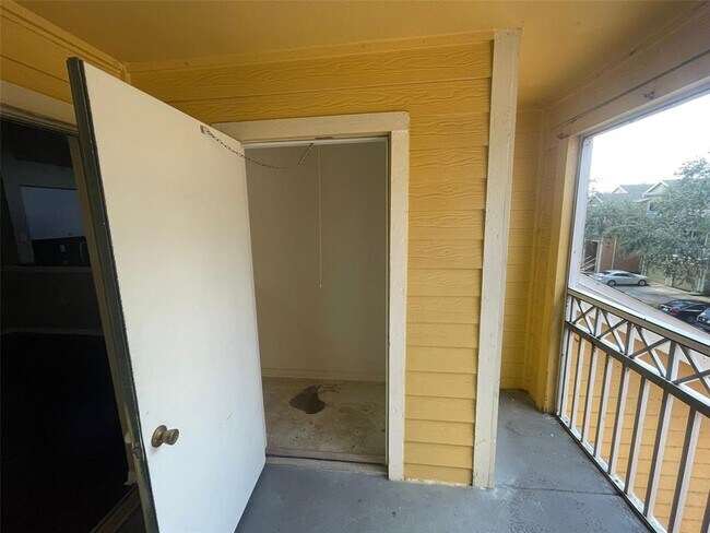 Building Photo - 5117 City St