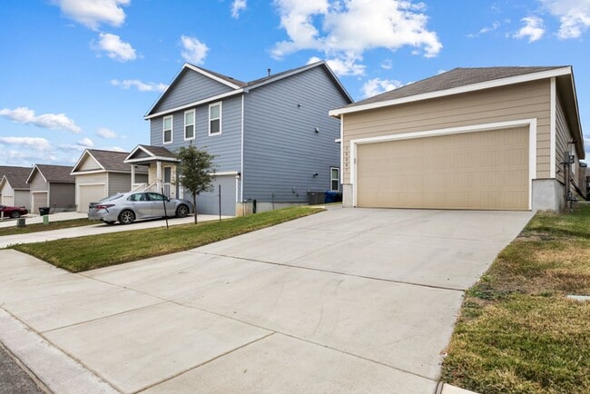 Building Photo - 10007 Kersey Ml