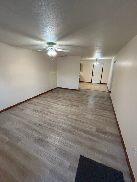 Building Photo - 303 N 4th St