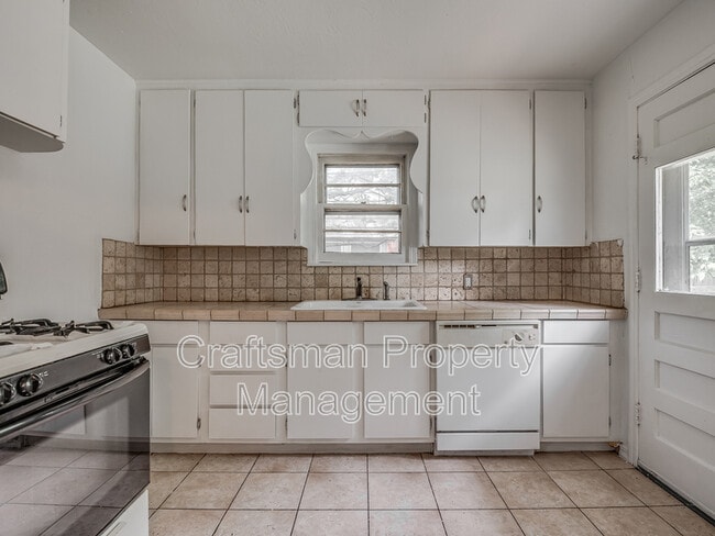 Building Photo - 1711 Brighton Ave