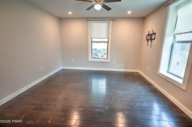 Building Photo - 628 Hudson St