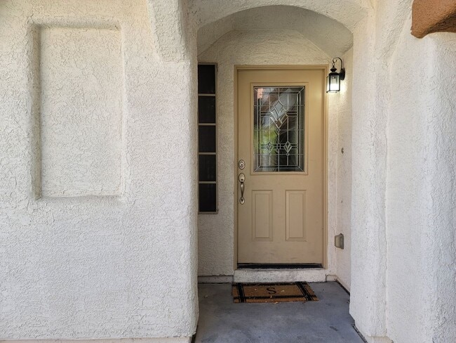 Building Photo - Spacious home in Southern Highlands