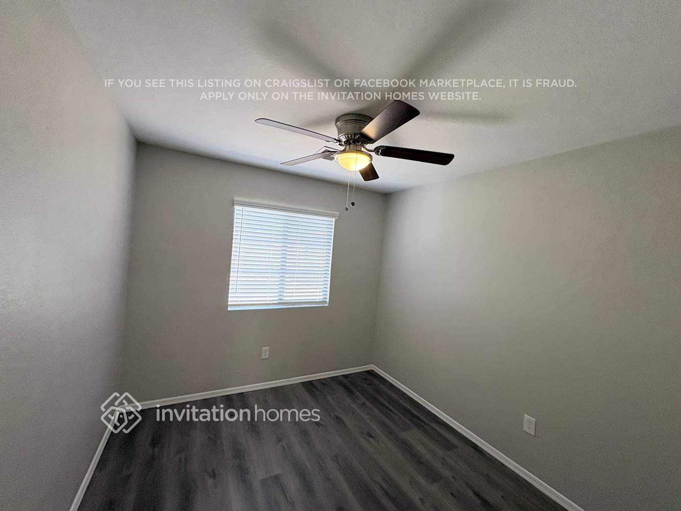 Building Photo - 1551 E Betsy Ln