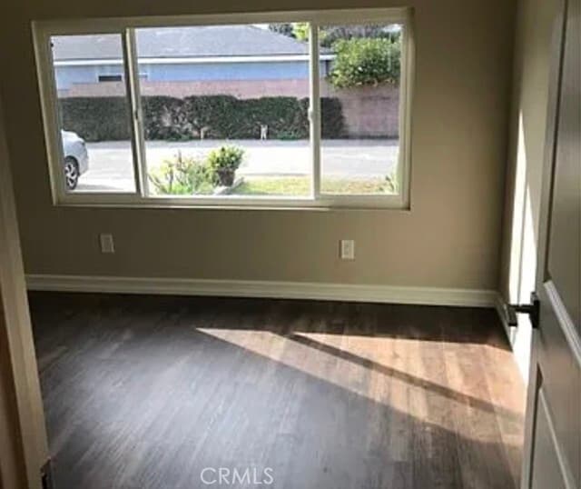 Building Photo - 9556 E Live Oak Ave