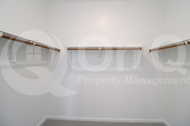 Building Photo - 4715 E Danta St
