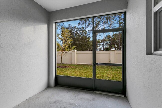 Building Photo - 15067 Willow Arbor Cir