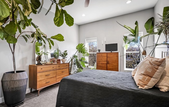 Building Photo - PERFECT FOR STUDENTS!  Jewel of a home in Remington - new renovation