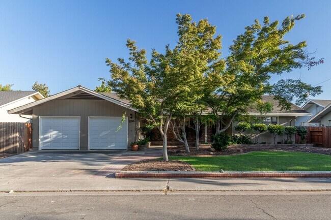 Primary Photo - 2706 Sheridan Way