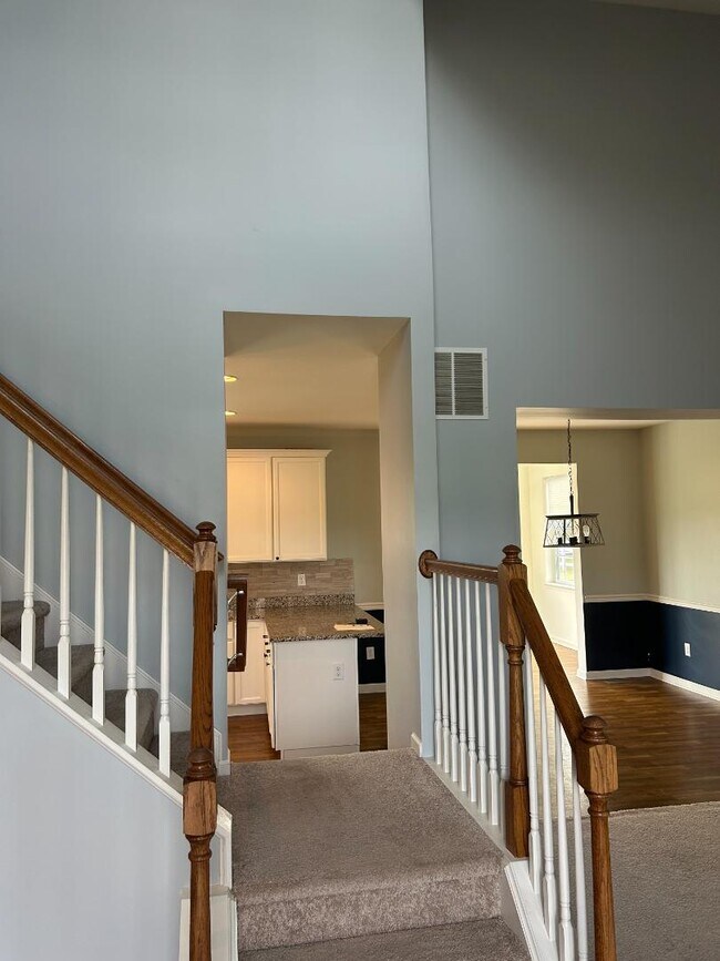 Building Photo - 453 Jockey Hollow Dr