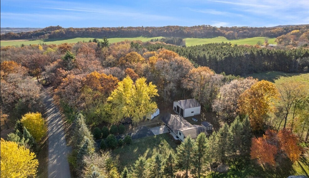 Building Photo - 21923 Fleming Ave