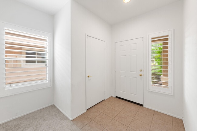 Building Photo - 78685 Rockwell Cir