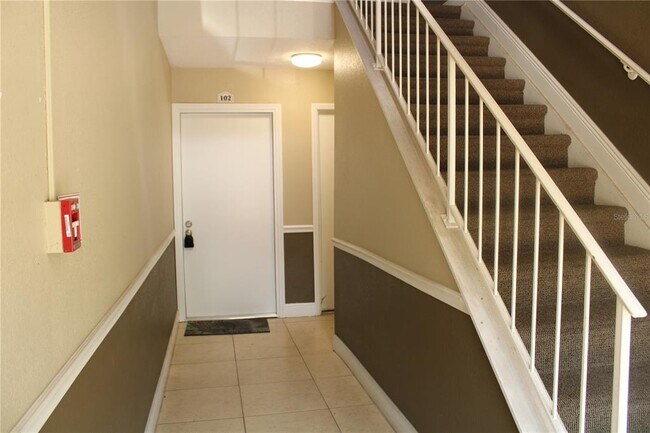 Building Photo - 13725 Juniper Blossom Dr