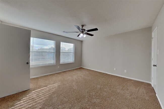 Building Photo - 18327 Willow Moss Dr