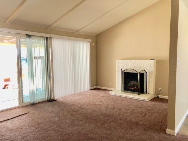 Building Photo - 1992 Bandoni Ave