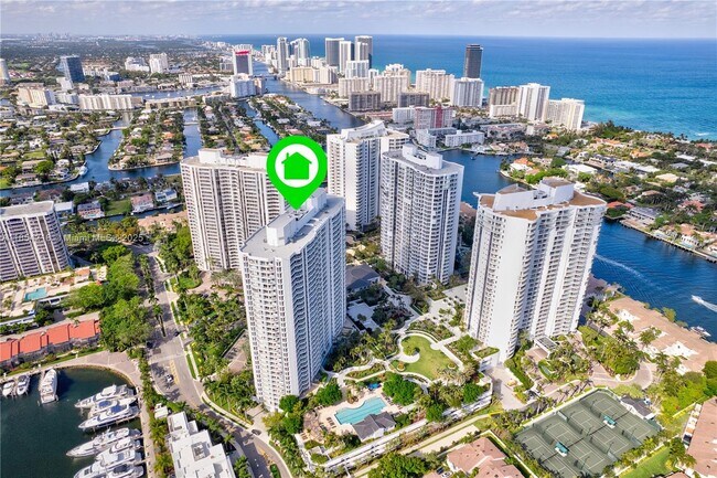 Building Photo - 21055 Yacht Club Dr