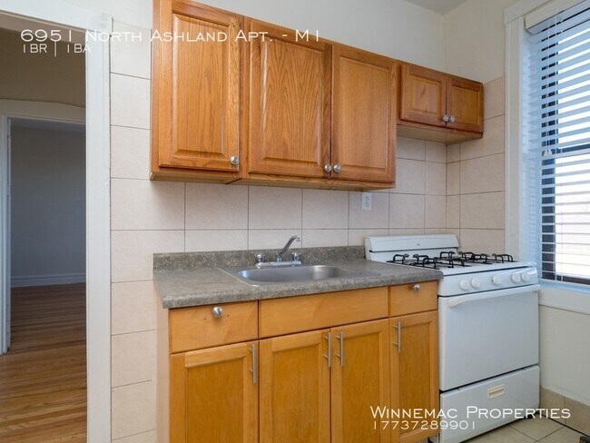Building Photo - 6951 N Ashland Ave