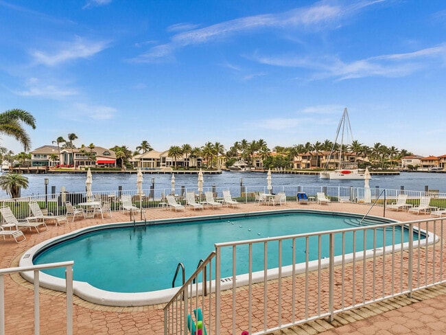 Building Photo - 3100 S Ocean Blvd