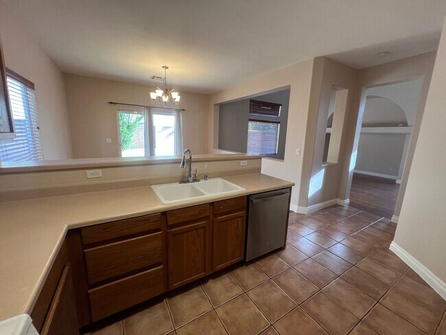 Building Photo - 3 Bed, 2.5 Bath home with Solar Panels!