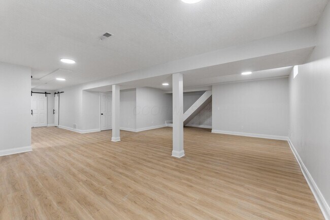 Building Photo - 1570 Green Cook Rd
