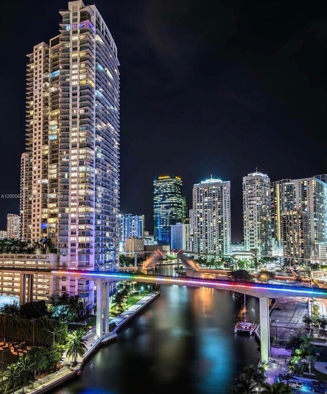 Building Photo - 185 SW 7th St