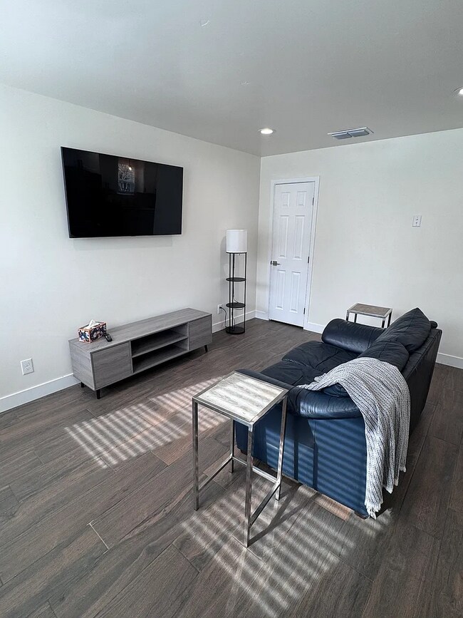 Building Photo - Newly Built 2024 ADU for Rent 2 Bed / 1 Bath