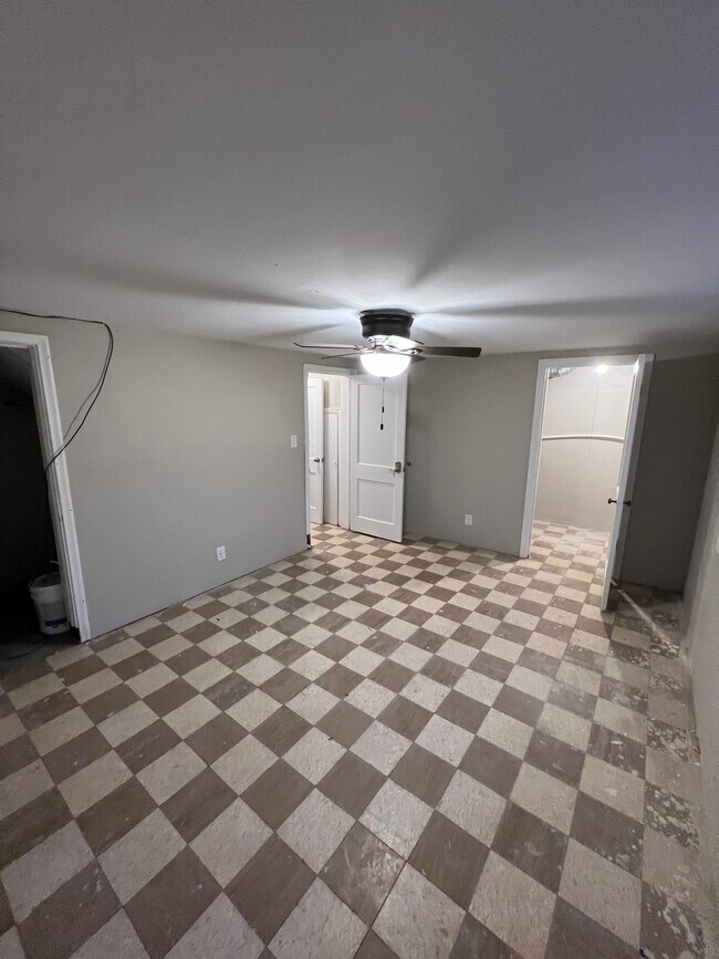 Downstairs room - 1101 Pomeroy St