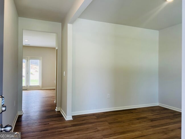 Building Photo - 112 Glenrise Dr