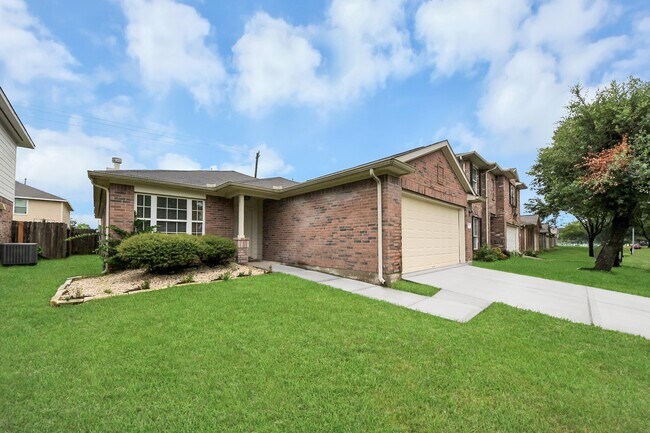 Building Photo - 2222 Summit Meadow Dr
