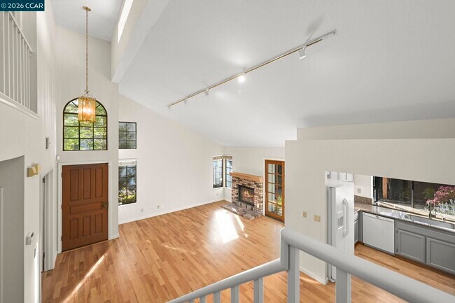 Building Photo - 52 Garden View Ln