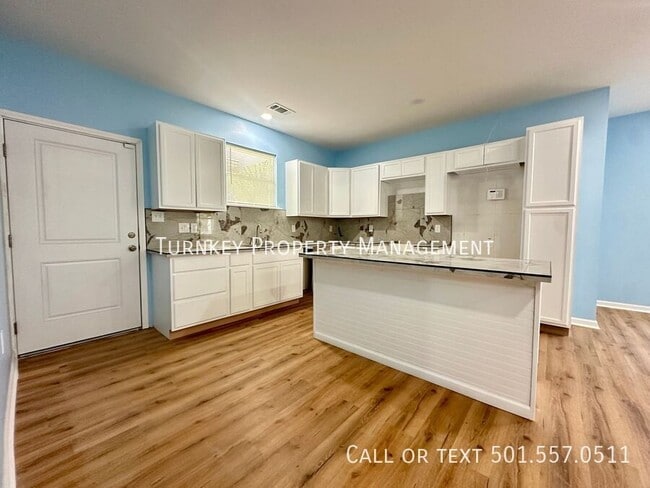 Building Photo - 1724 Parker St