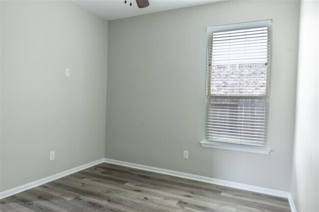 Building Photo - 7708 River Pass Dr