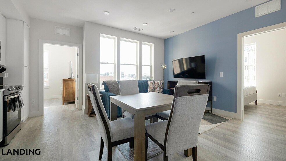 Building Photo - 2005 11th St NW