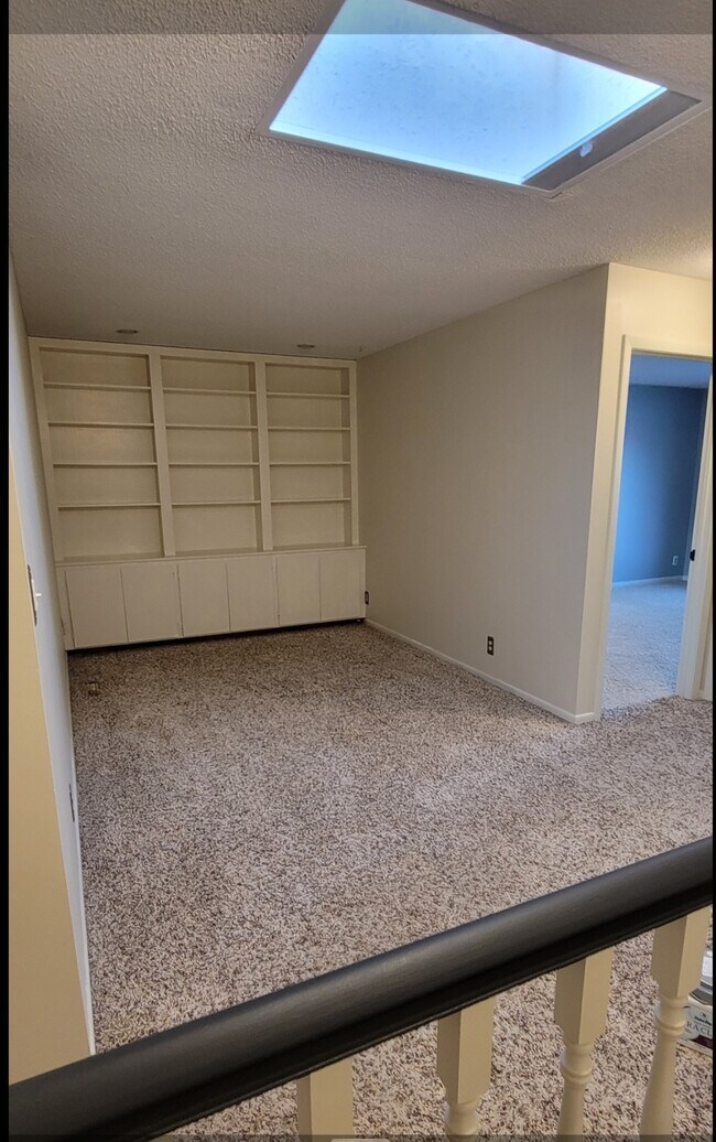 Upstairs living room - 2805 Ponca St