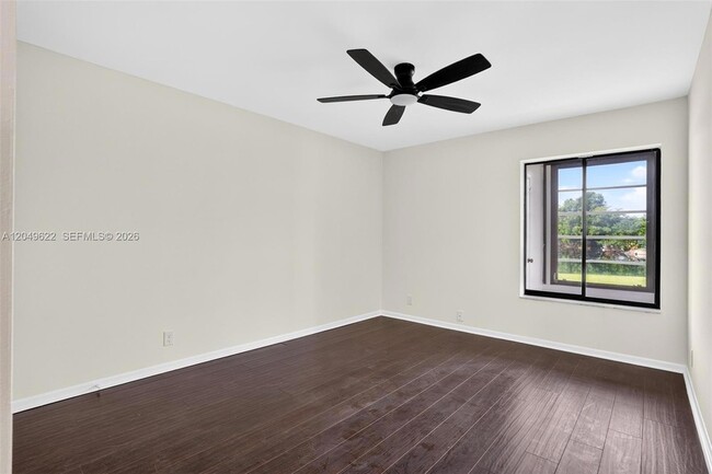 Building Photo - 9920 NW 68th Pl