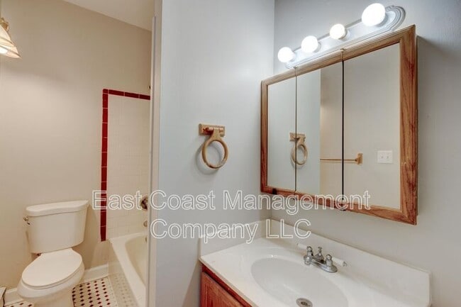 Building Photo - 2348 Eutaw Pl