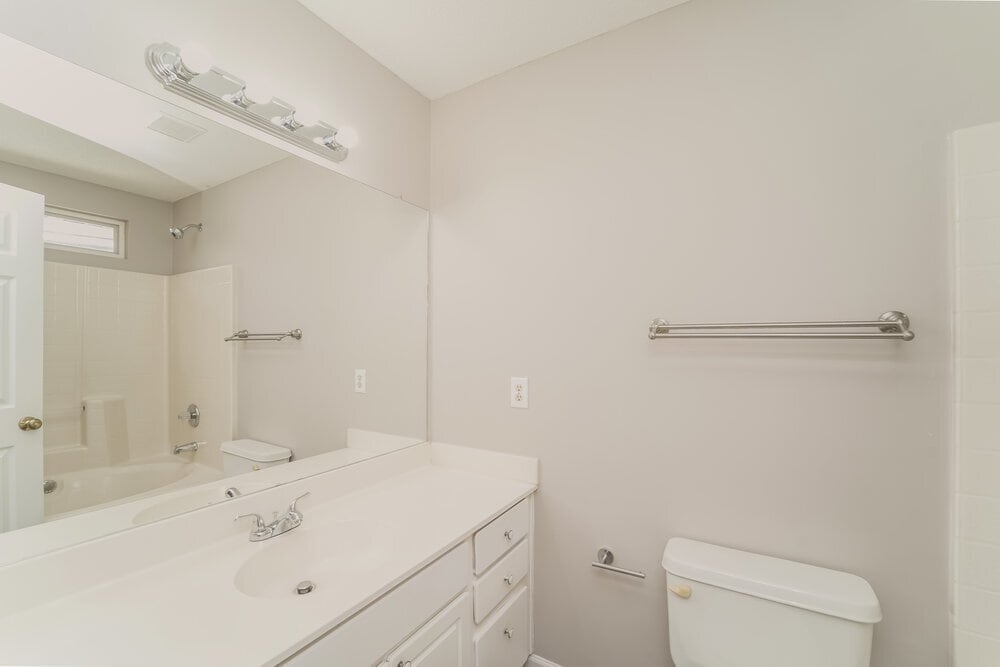Building Photo - 8733 Cinnabay Dr