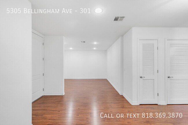 Building Photo - 5305 Bellingham Ave