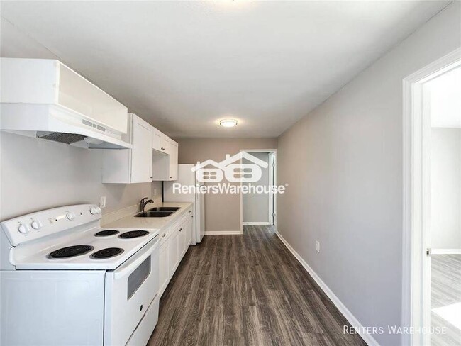 Building Photo - 6915 1/2 Avenue L-