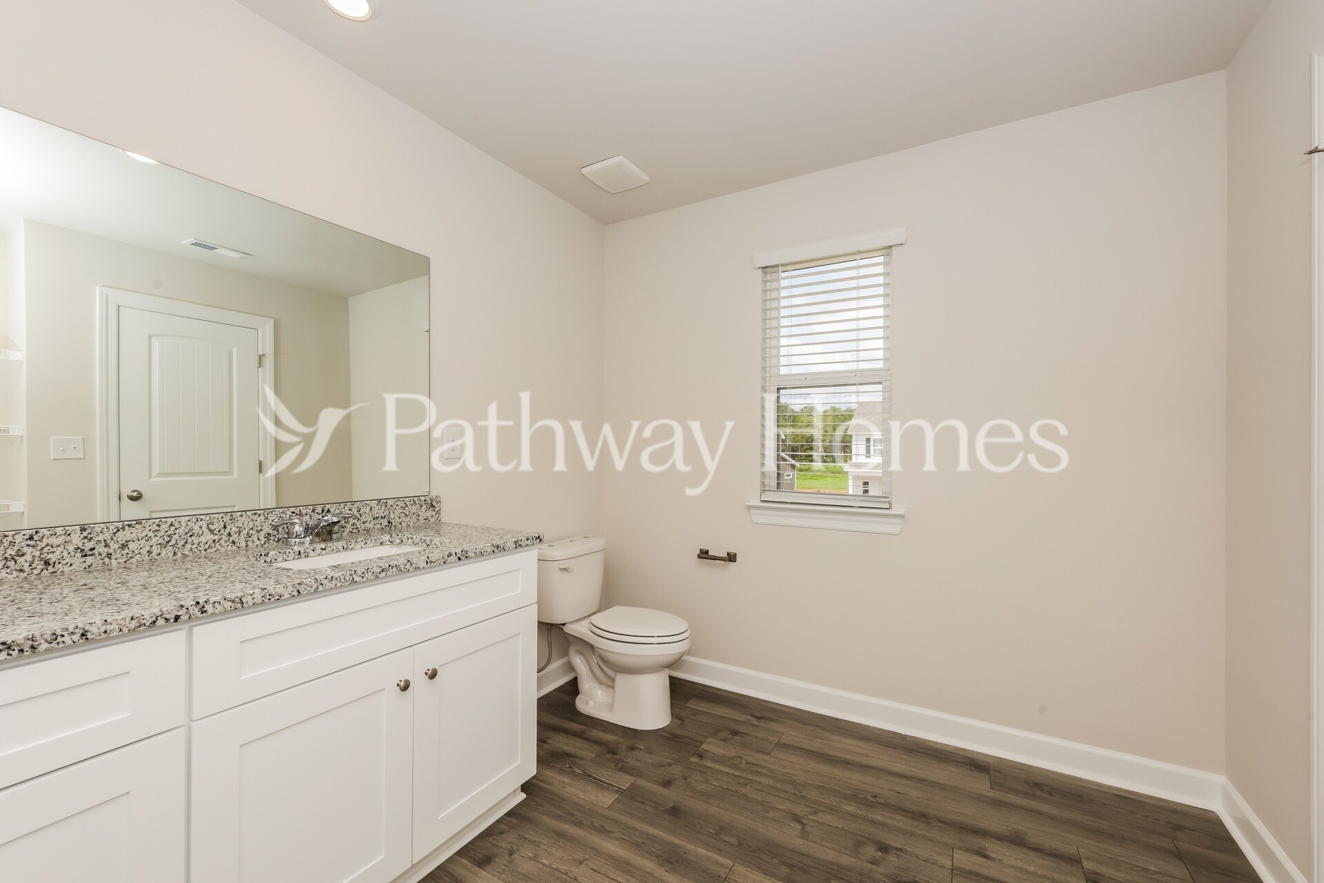 Building Photo - 3514 Quintana Dr